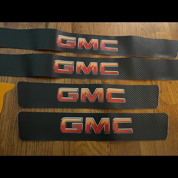 GMC threshold protector in Black, yellow and Red set of 4 NWT - Picture 2 of 12
